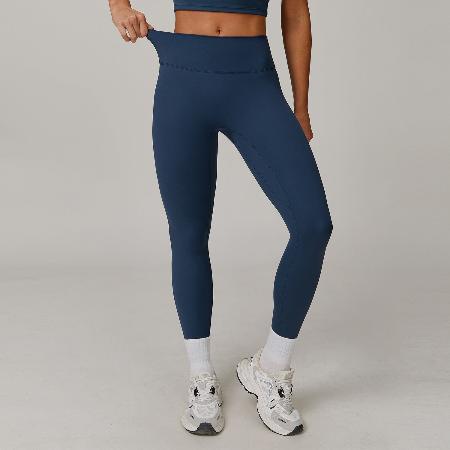 High-waisted, brushed yoga pants for women, quick-drying, suitable for running, fitness, and slimming.